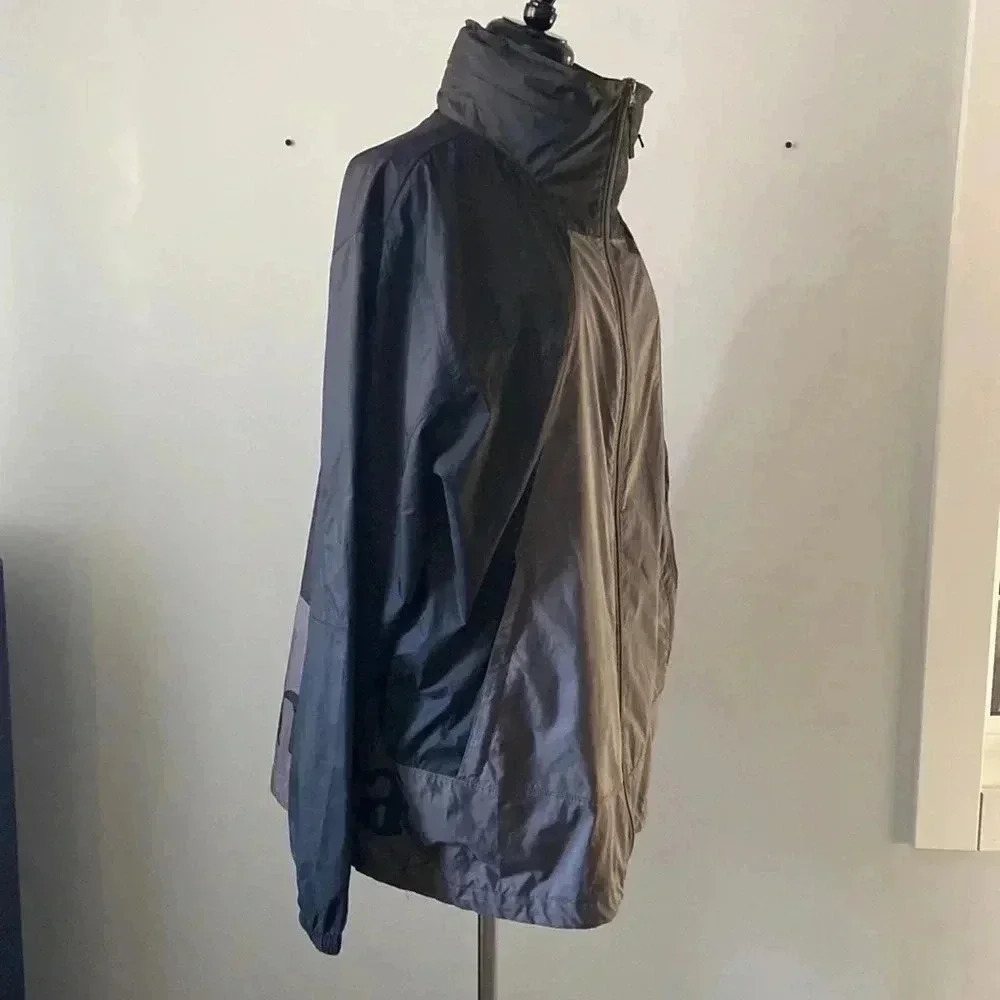 Columbia | Light  Jacket / Shell - Picture 2 of 10